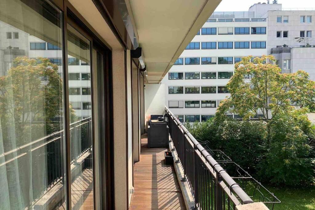 George Apartment In Neuilly Exterior foto
